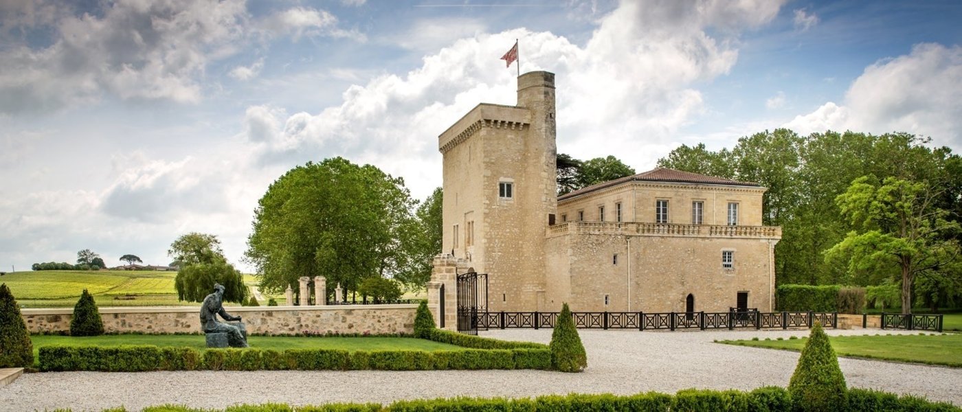 Château La Tour Carnet