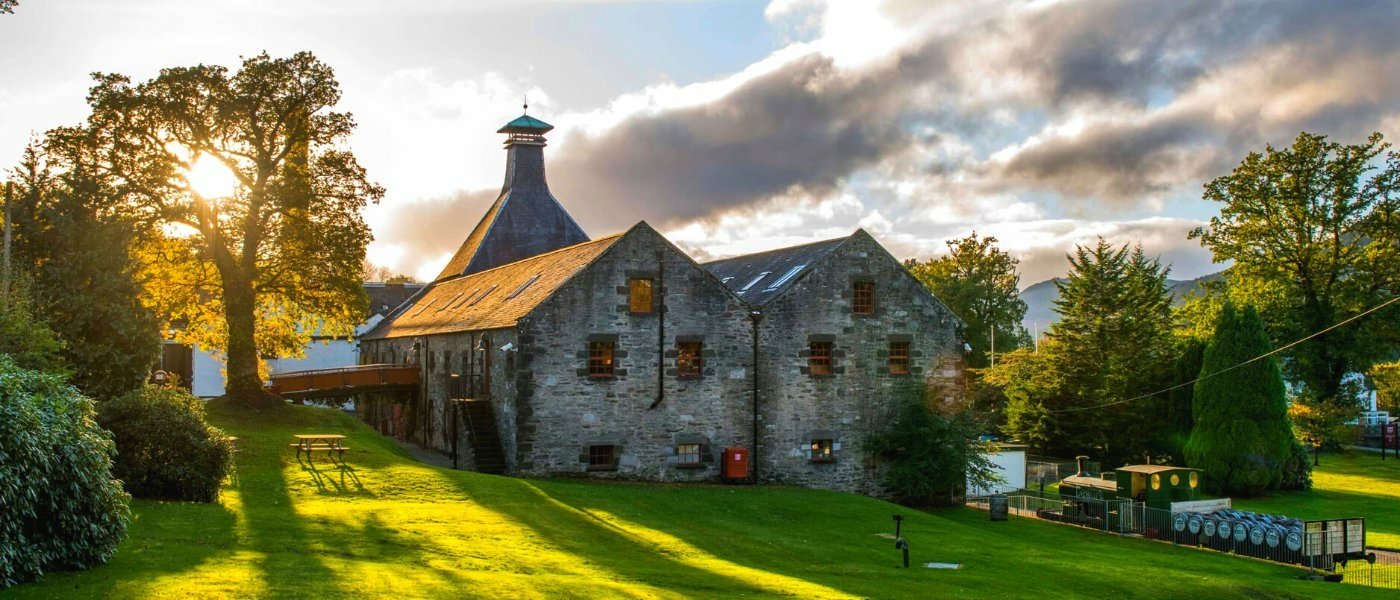 Dewar's Aberfeldy Distillery - Wine Paths