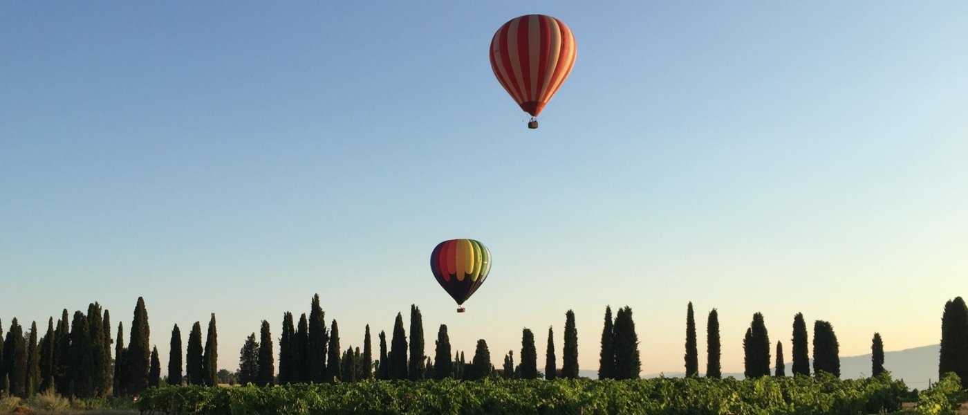 bespoke hot air ballon ride at Avignonesi in Tuscany - Wine Paths