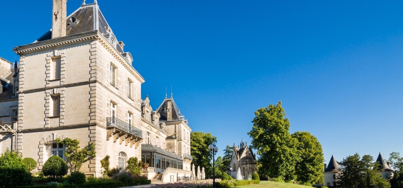 Stay at Château de Mirambeau  Wine Paths