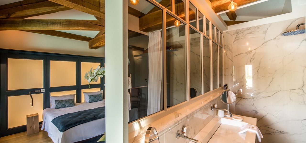 Château l'Etampe interior - Wine Paths