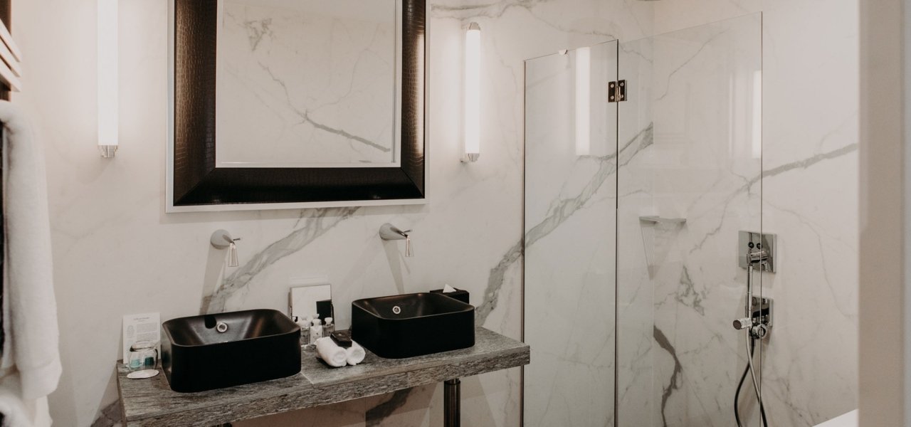 Bathroom - Wine Paths