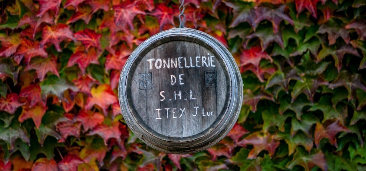 wine barrel chateau Smith Haut Laffitte