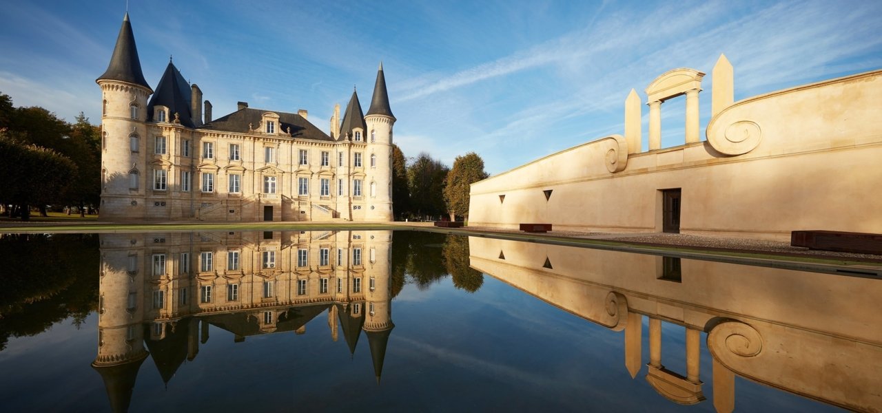 Castle with reflexion on water