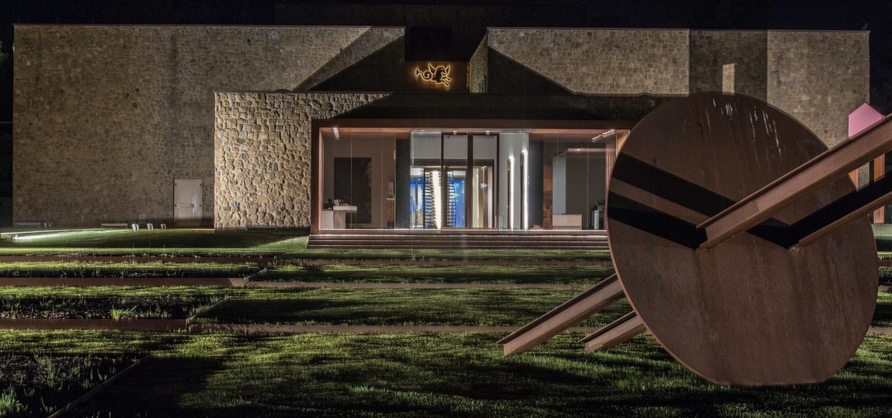 Exclusive visit at Icario