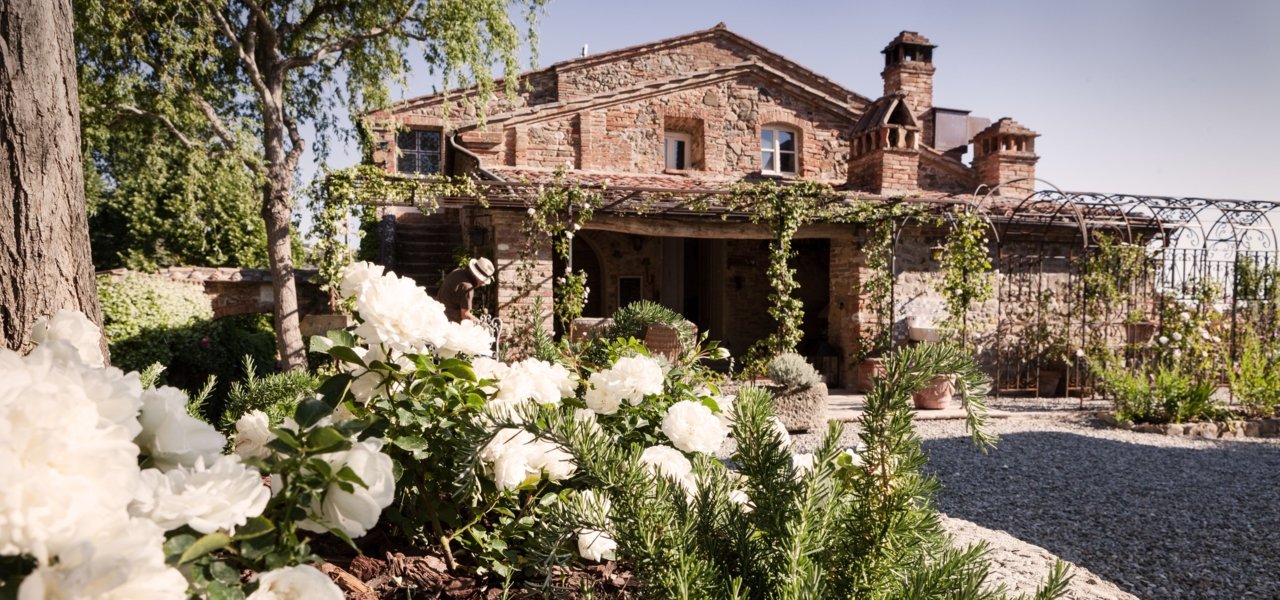 Exterior - luxury hotel in tuscany - Wine Paths