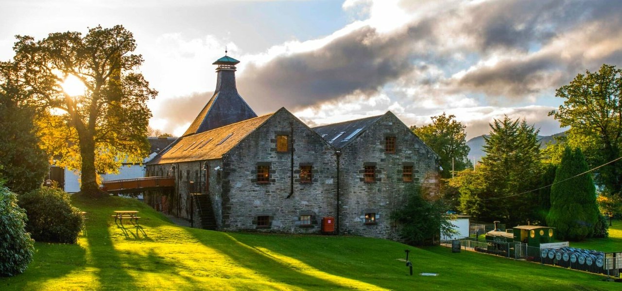 Dewar's Aberfeldy Distillery - Wine Paths