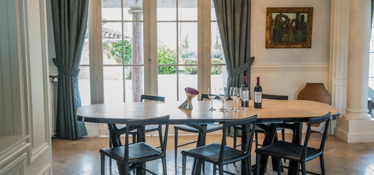 Château l'Etampe interior - Wine Paths